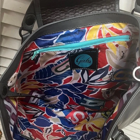 Gray Woven Flap Shoulder Tote - Gabs - Picture 8 of 9